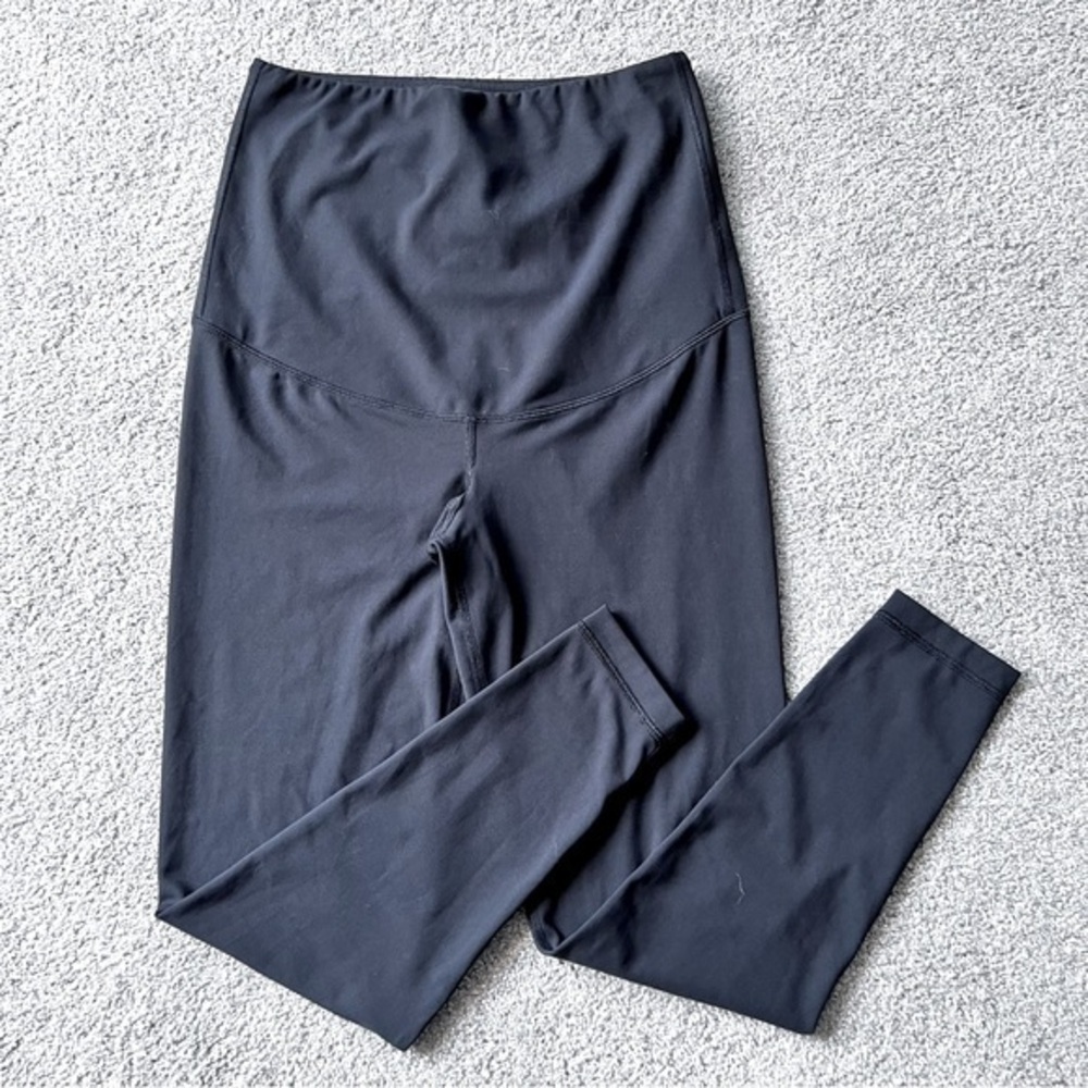 Isabel Maternity soft solid black leggings size medium